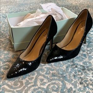 BLACK SEQUENCED PUMPS ✨